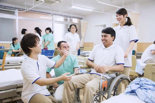 Điều dưỡng học mấy năm
