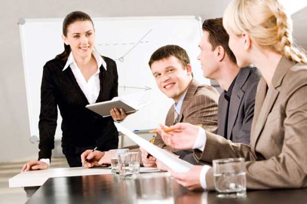 Ngành Quản Trị Kinh Doanh Tổng Hợp Là Gì? Lương Bao Nhiêu?